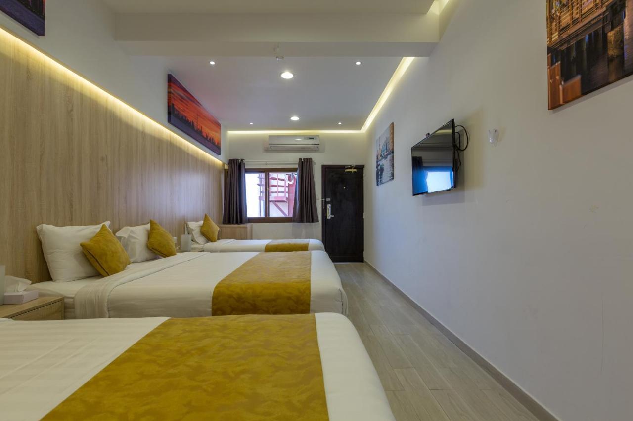 24 Gold Hotel Dubai Buitenkant foto
